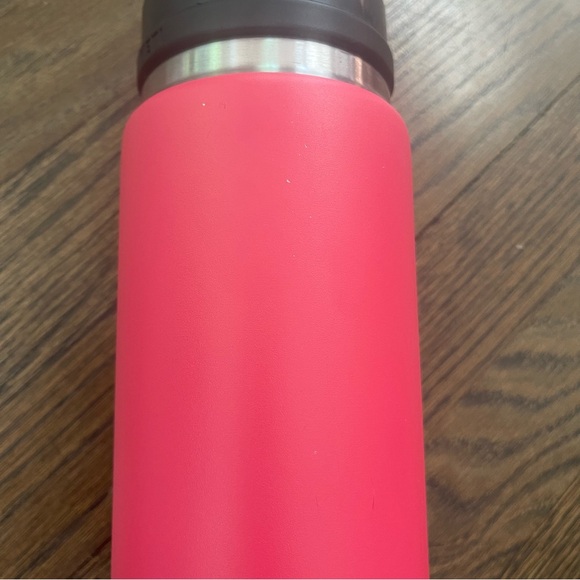 YETI Coral Stainless Steel Bottle - Picture 3 of 5